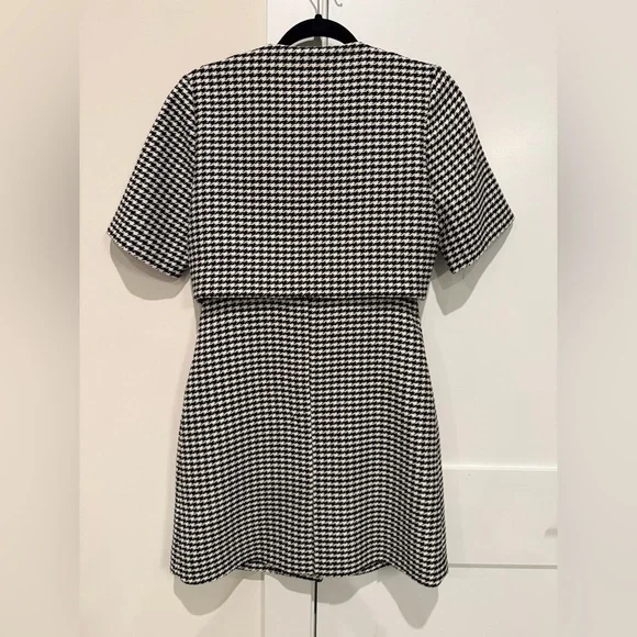 Sandro Short Houndstooth Tweed Dress Size 38 US 6 MSRP: $445 Excellent Condition - Picture 15 of 16